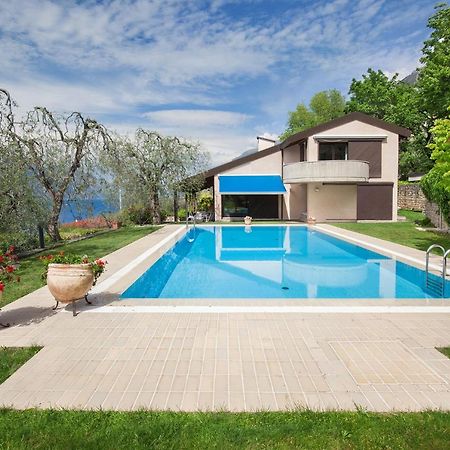 Villa Dismero-Un Oasi Di Lusso E Privacy Brenzone sul Garda Dış mekan fotoğraf