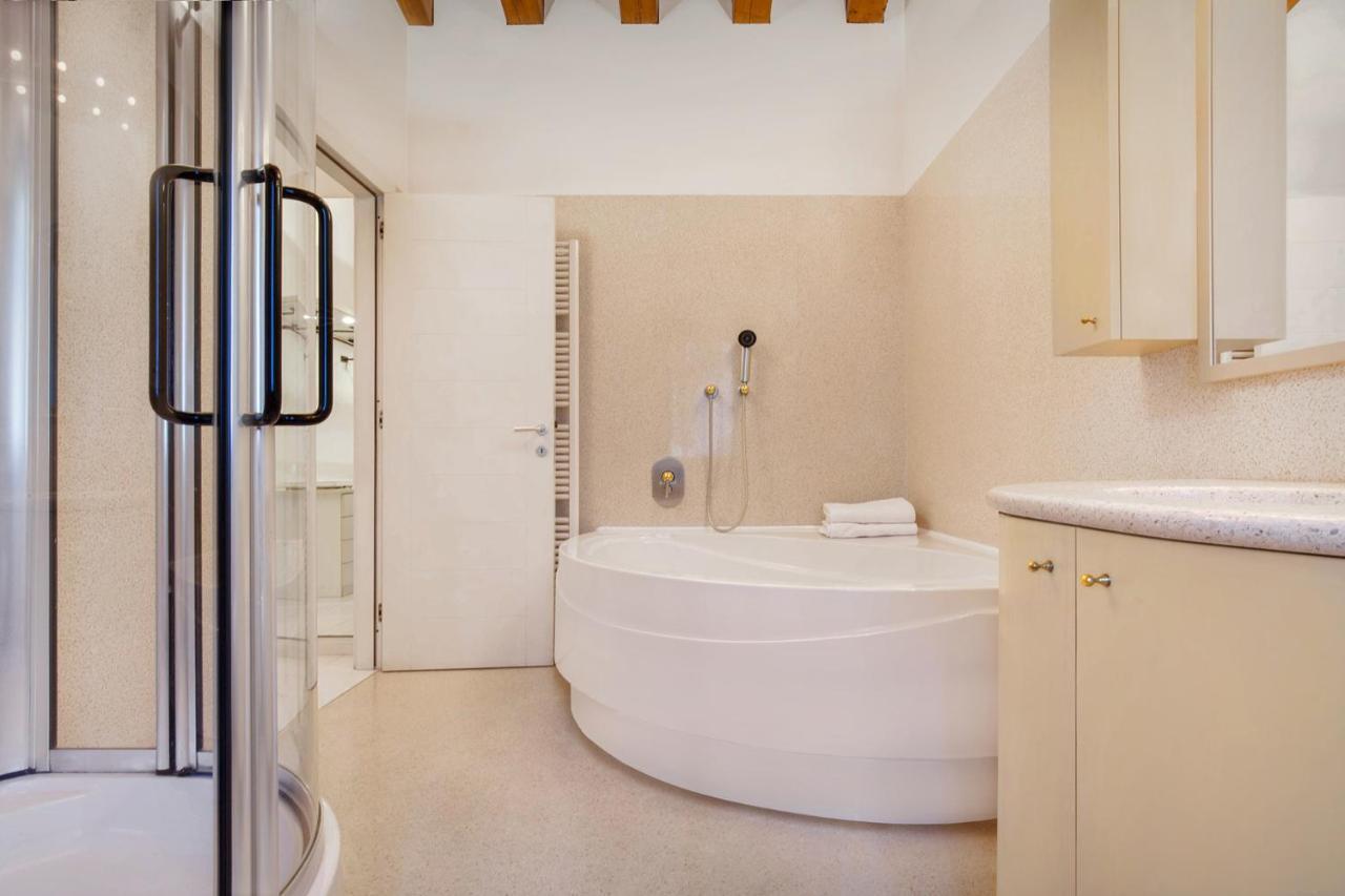 Villa Dismero-Un Oasi Di Lusso E Privacy Brenzone sul Garda Dış mekan fotoğraf